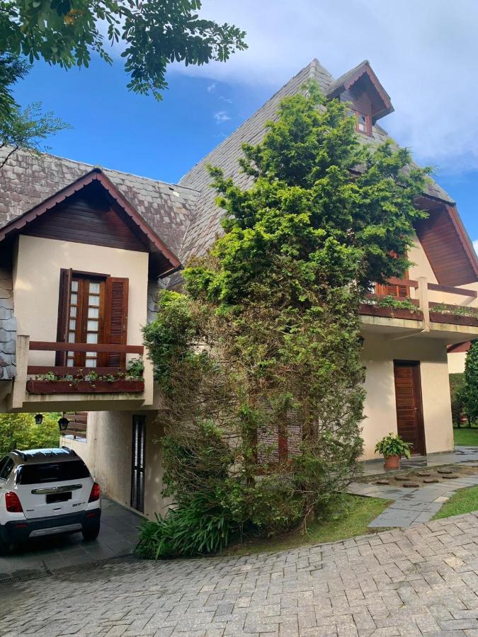 Lindo Chale Com Vista Holiday home Campos do Jordao